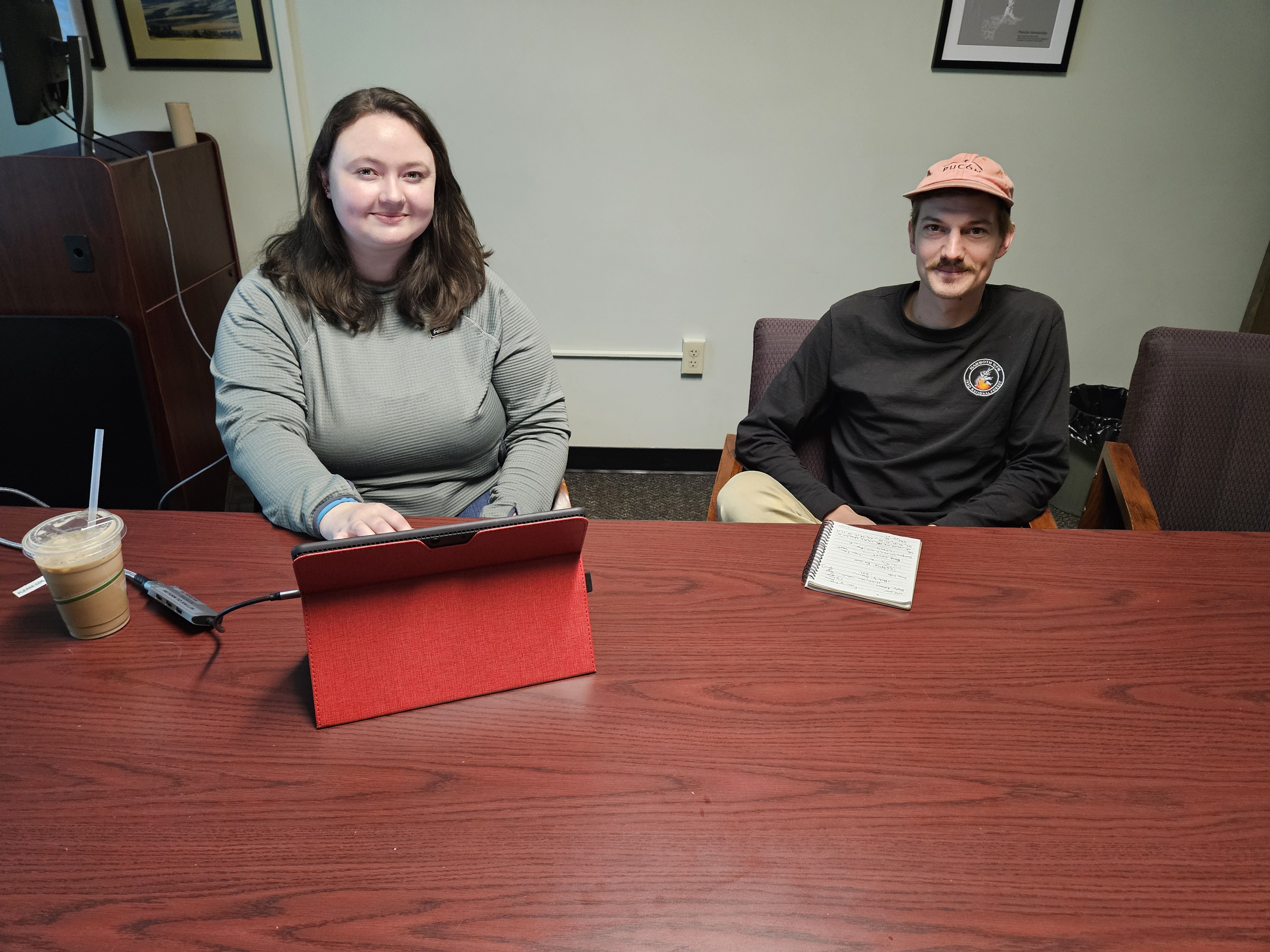 Reilly Tunby and Richard Schoenberg in the lab working on their story map.